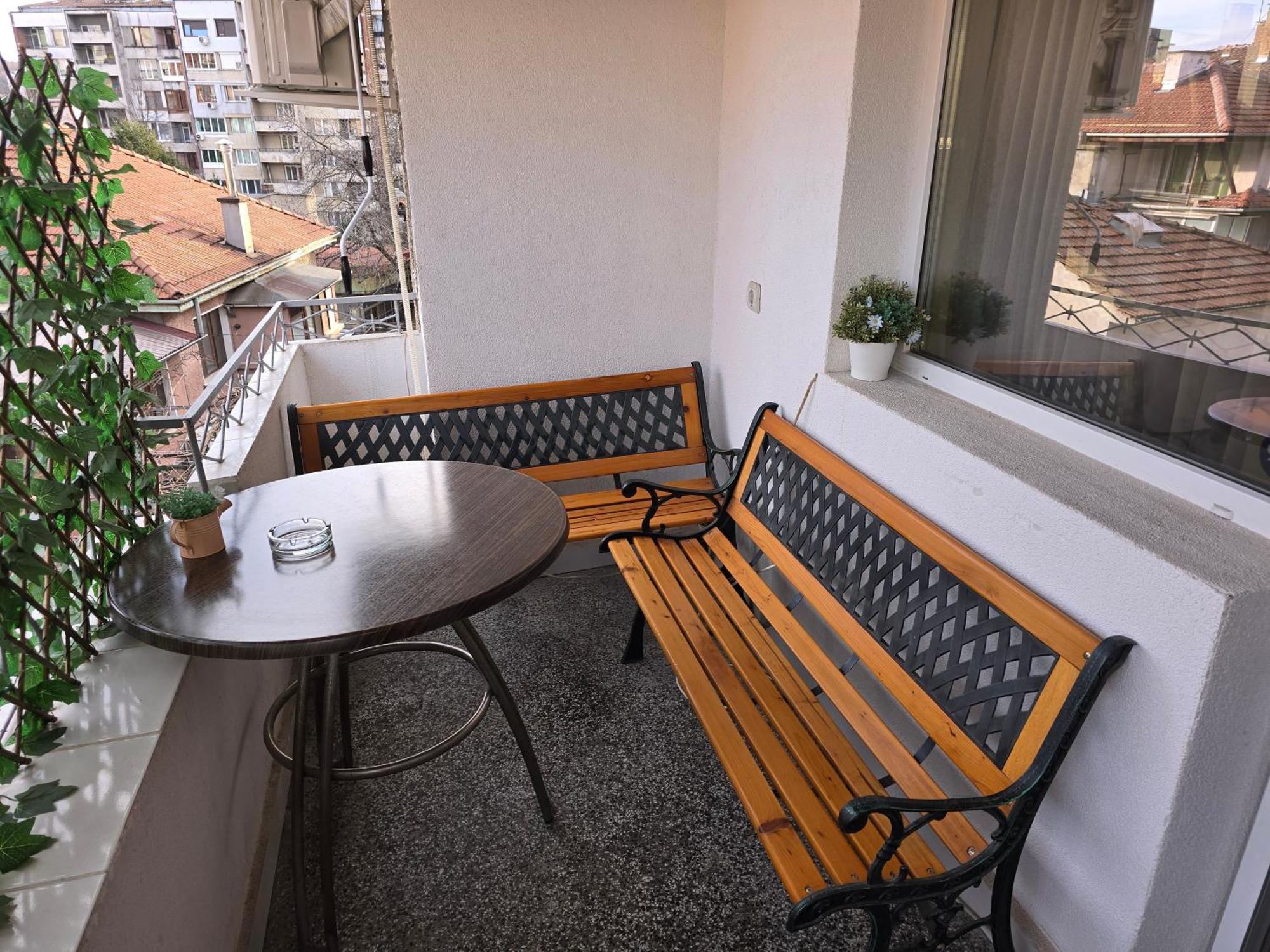 Comfort Apartment Vt Veliko Tŭrnovo Eksteriør bilde