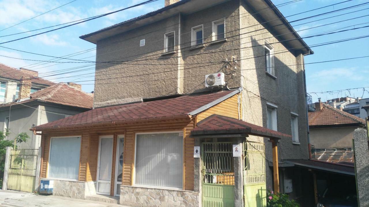 Comfort Apartment Vt Veliko Tŭrnovo Eksteriør bilde