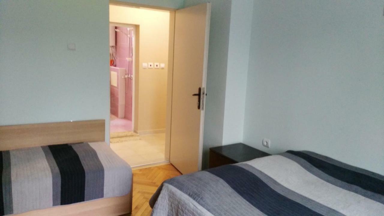 Comfort Apartment Vt Veliko Tŭrnovo Eksteriør bilde