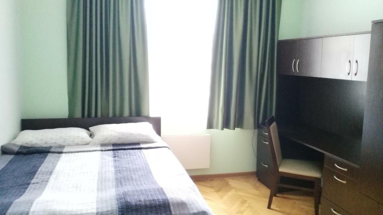 Comfort Apartment Vt Veliko Tŭrnovo Eksteriør bilde