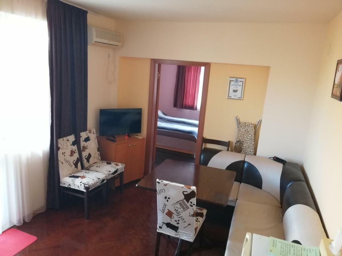 Comfort Apartment Vt Veliko Tŭrnovo Eksteriør bilde
